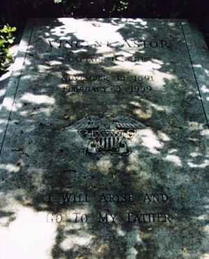 Tombstone of Vincent Astor